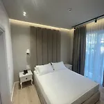 Seaside 4*