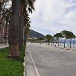 Seaside 4*