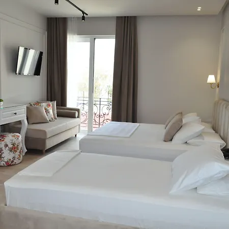 Seaside 4*