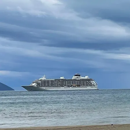 Seaside מלון Vlorë